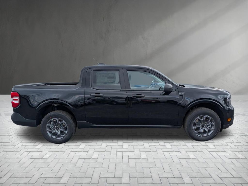 New 2026 Ford Maverick XLT w/ Equipment Group 301A image 9