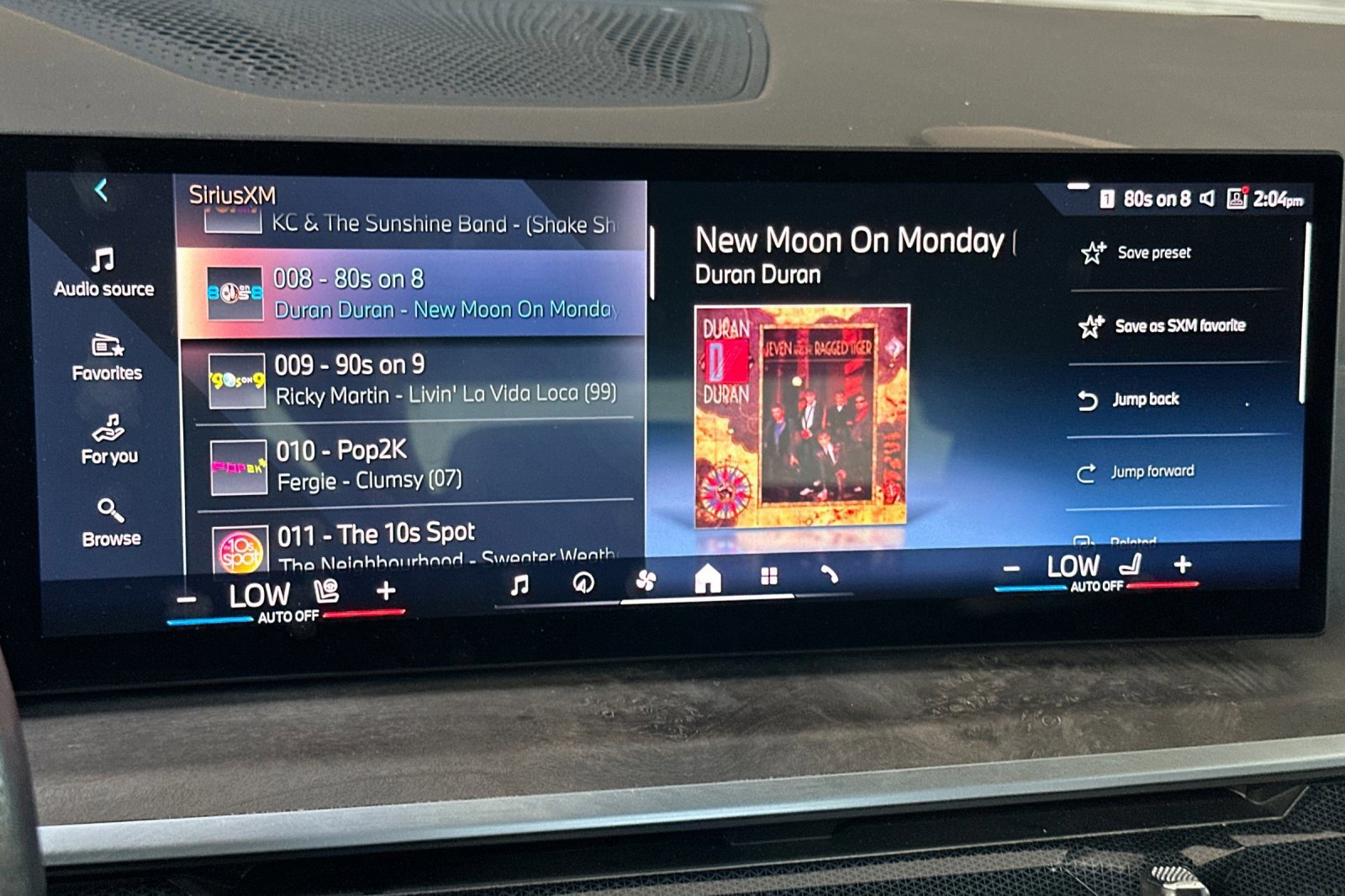 Used 2024 BMW X5 sDrive40i w/ Premium Package image 18