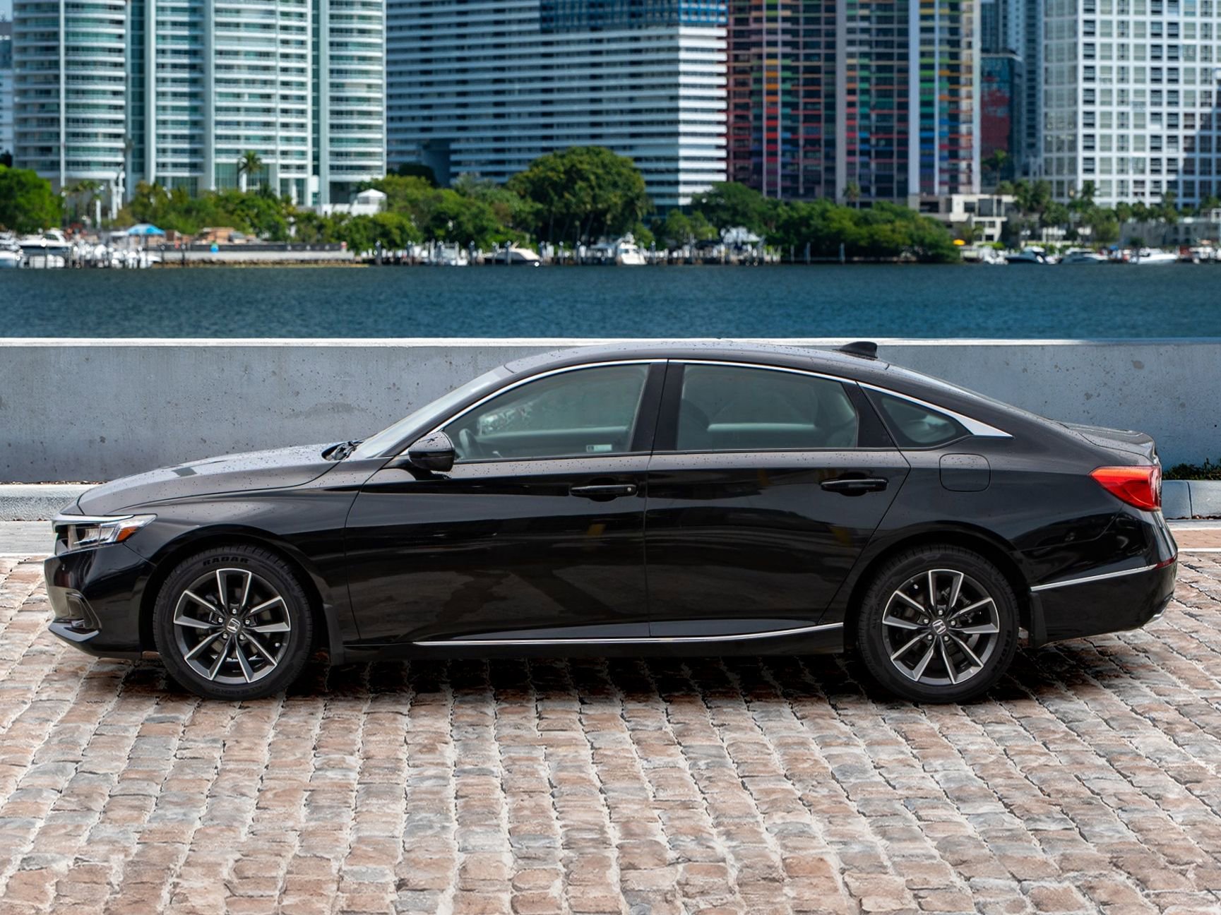 Certified 2021 Honda Accord EX-L image 11