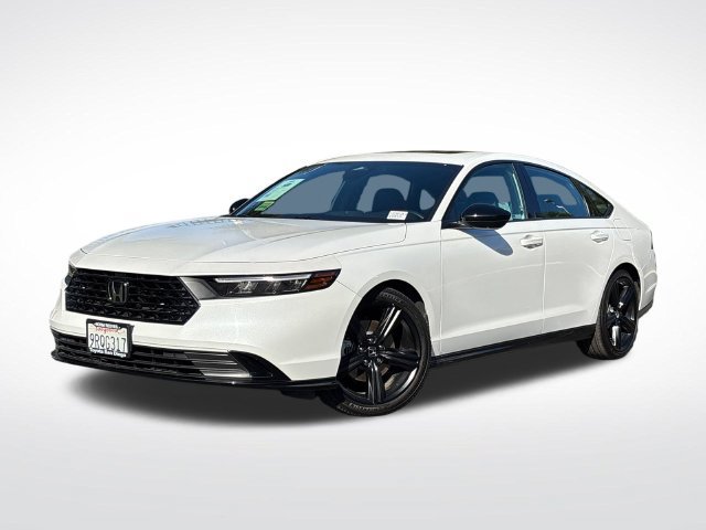 Used 2025 Honda Accord Sport image 2