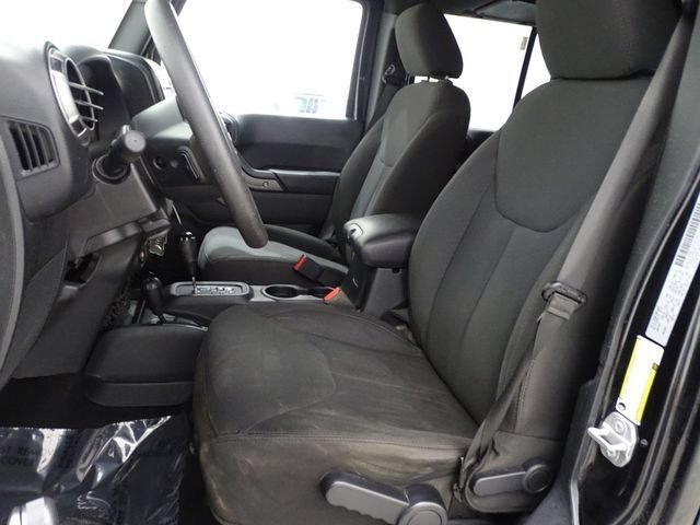 Used 2018 Jeep Wrangler Unlimited Sport AWD/4WD image 11