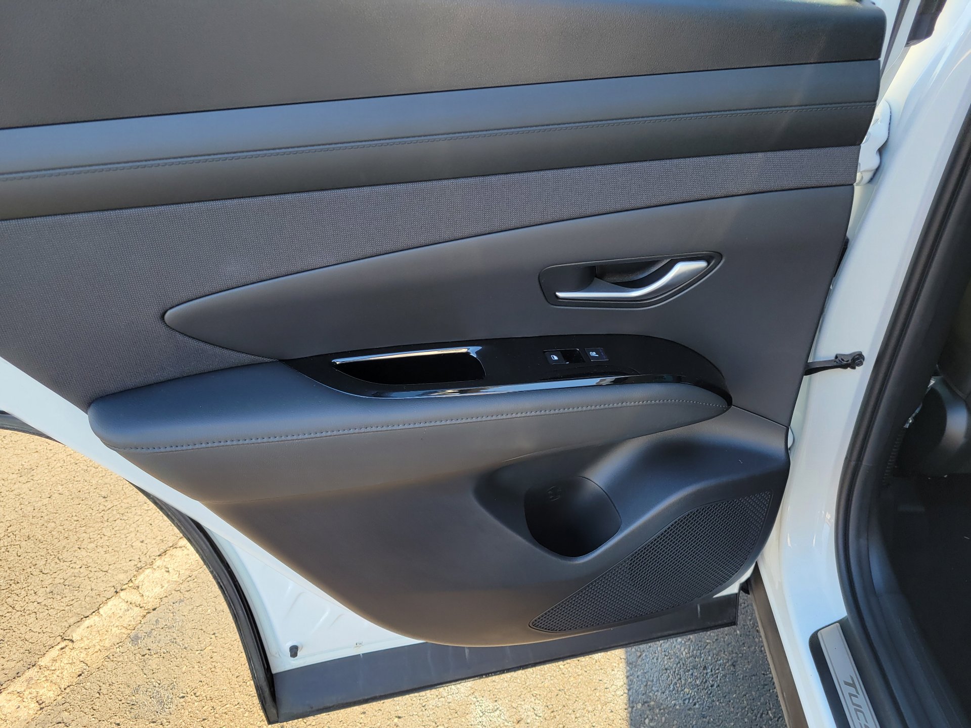 Used 2025 Hyundai Tucson Limited image 14