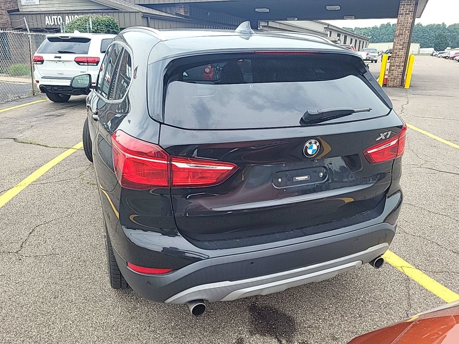 Used 2017 BMW X1 xDrive28i AWD/4WD image 5