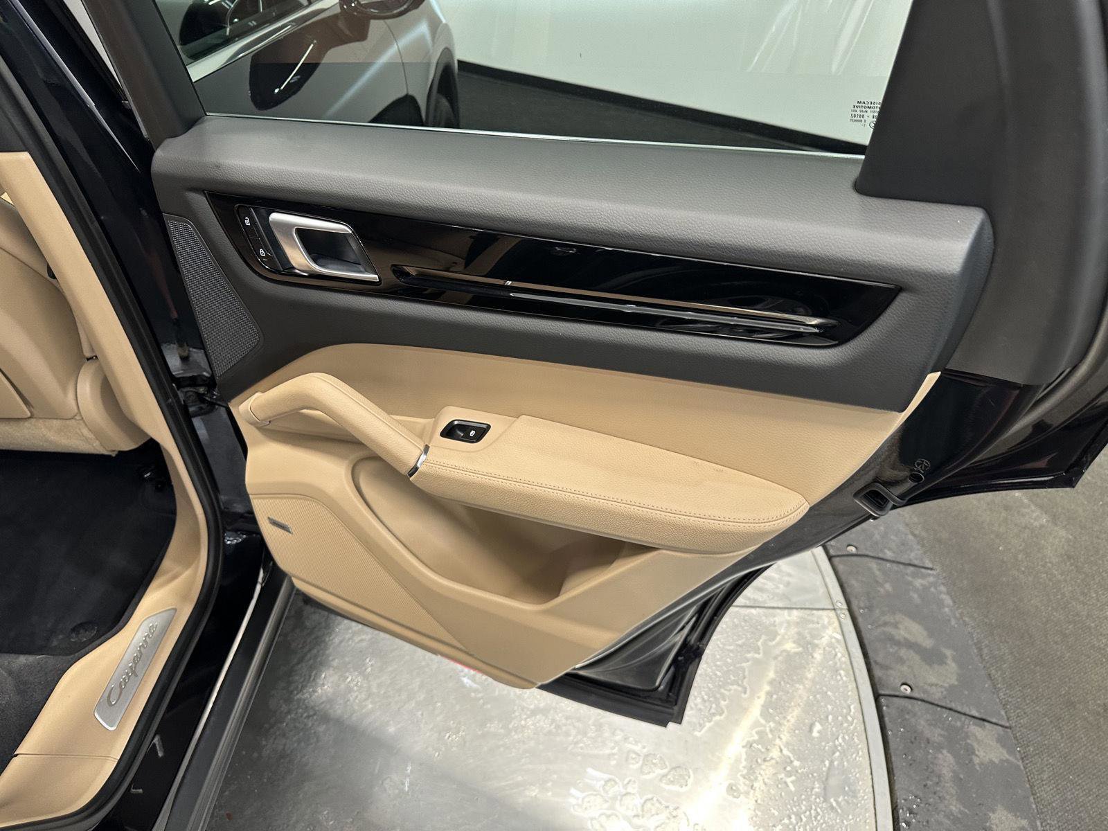 Certified 2022 Porsche Cayenne image 36
