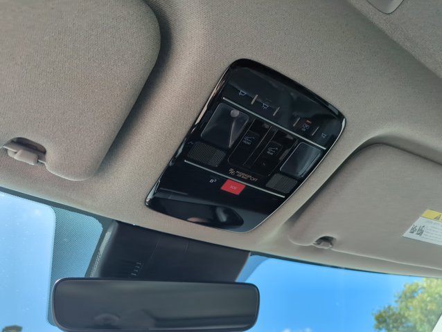 Used 2024 Hyundai Santa Fe Limited image 15