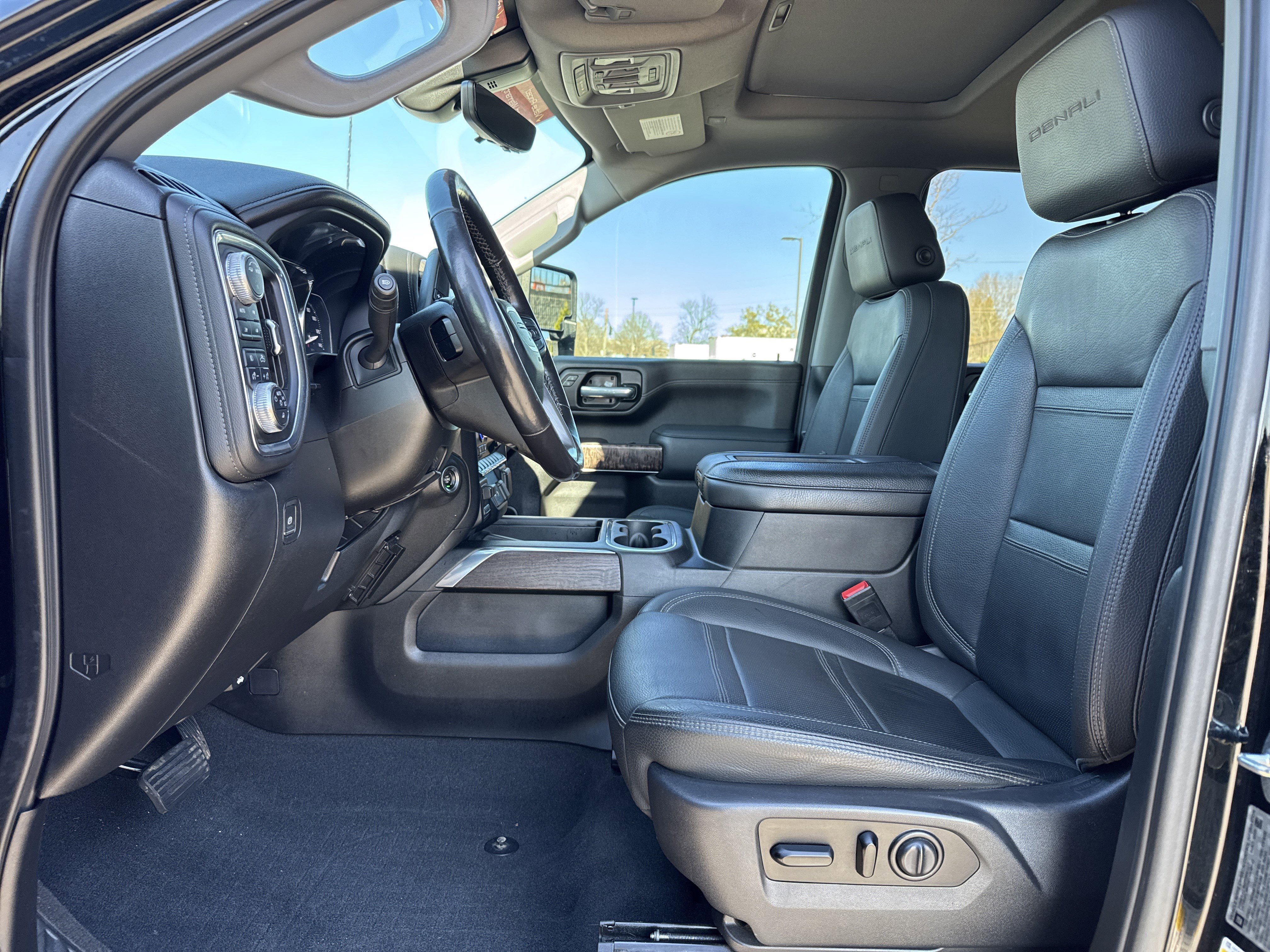 Used 2021 GMC Sierra 2500 Denali w/ Denali Ultimate Package image 15