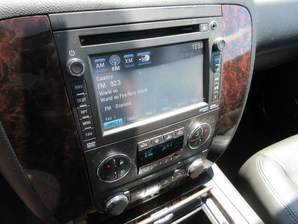 Used 2014 GMC Sierra 3500 Denali AWD/4WD image 26