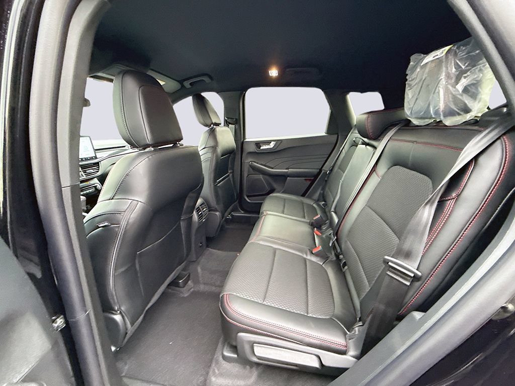 New 2026 Ford Escape ST-Line w/ Tech Pack #1 AWD/4WD image 24