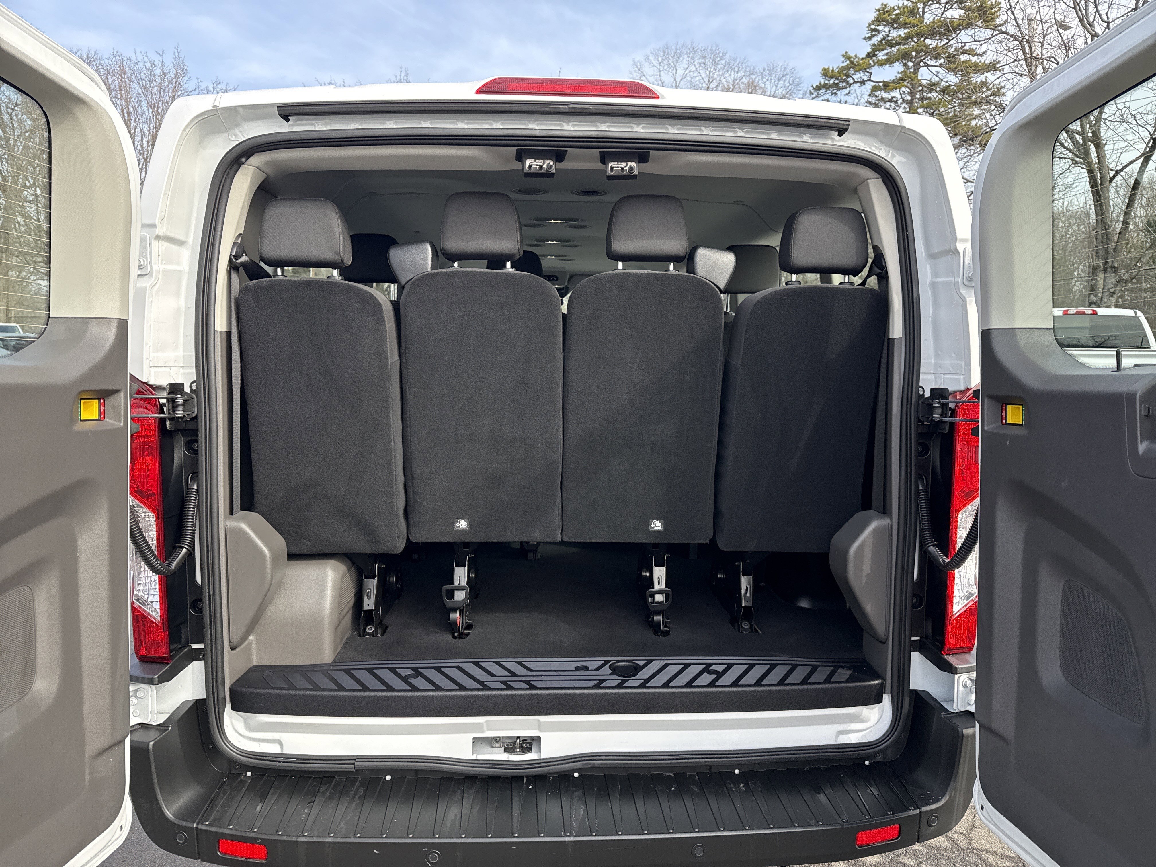 Used 2025 Ford Transit 350 XLT image 38