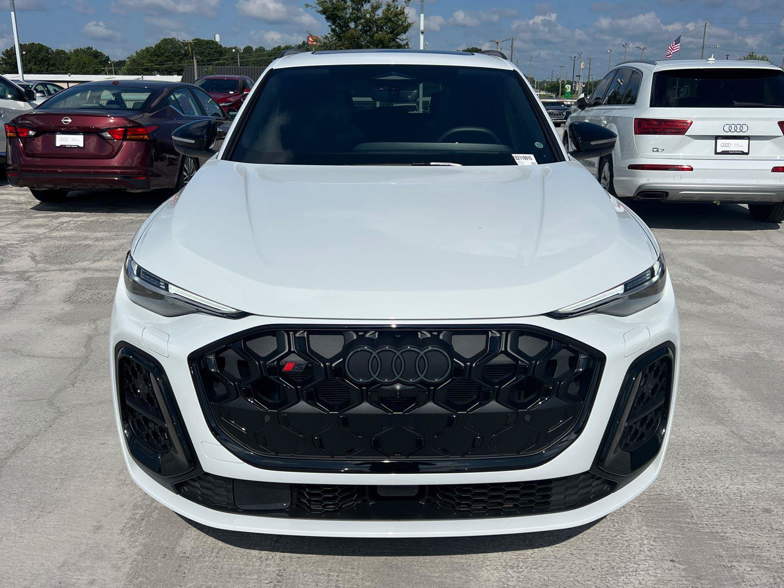 Certified 2025 Audi SQ5 Premium Plus AWD/4WD image 2
