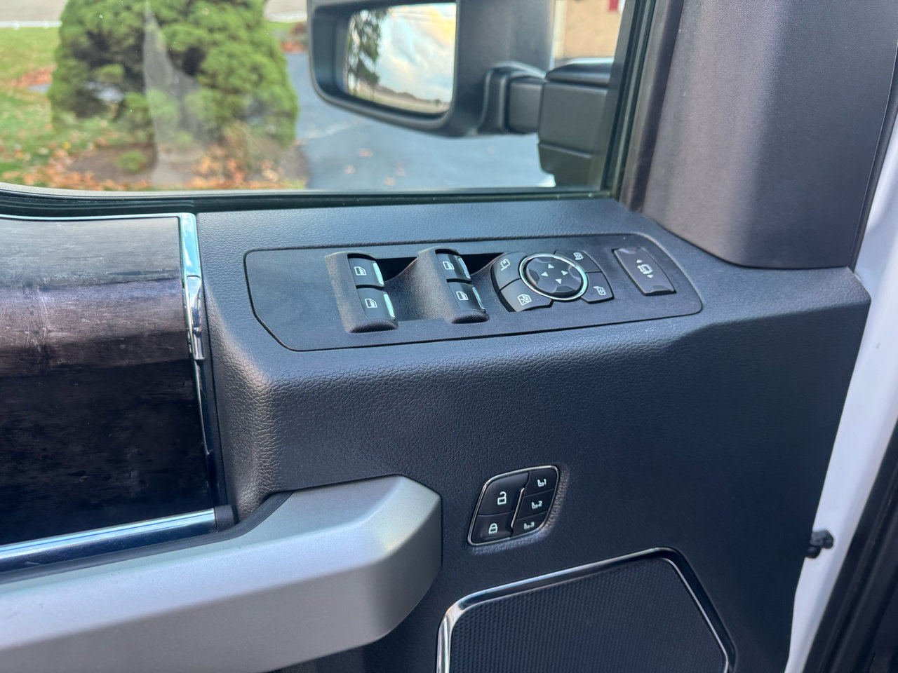 Used 2022 Ford F450 Lariat w/ Lariat Ultimate Package image 34