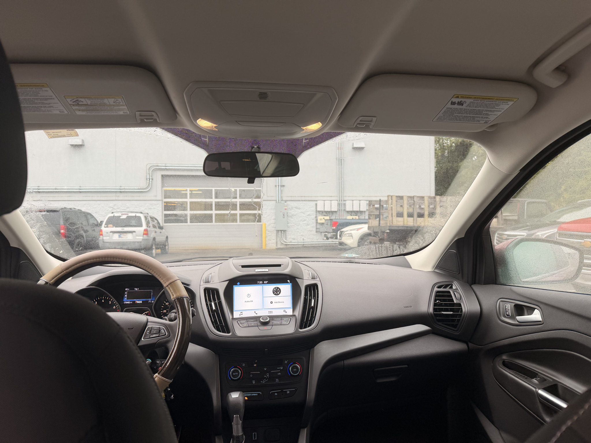 Used 2017 Ford Escape SE w/ Equipment Group 201A AWD/4WD image 8