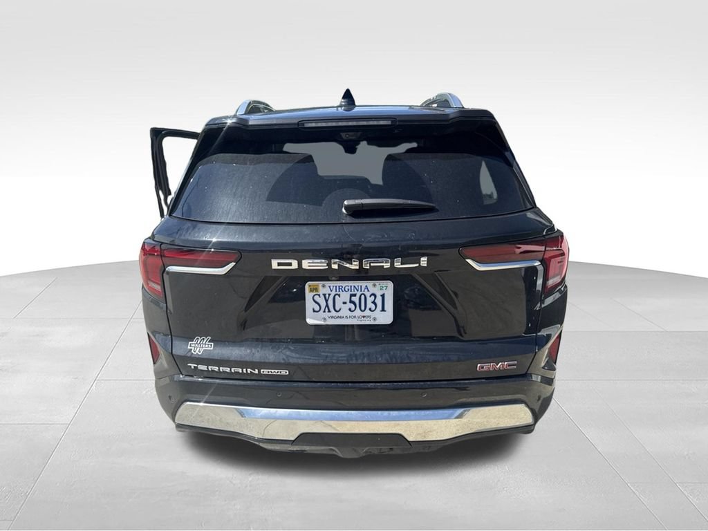 Used 2026 GMC Terrain Denali AWD/4WD image 5