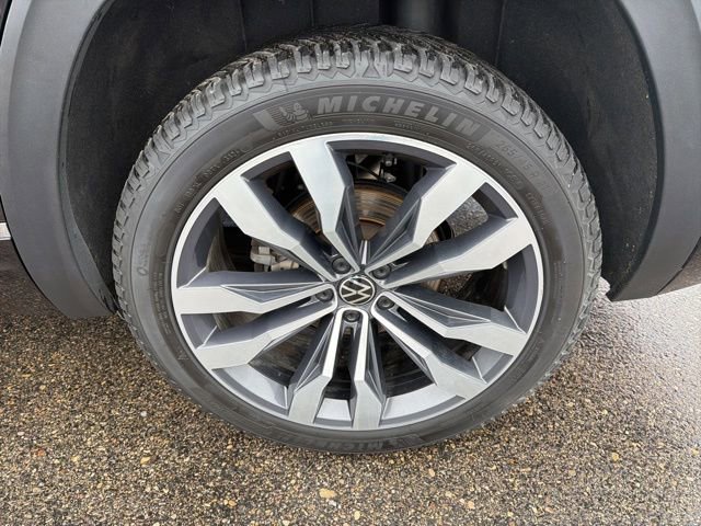 Used 2021 Volkswagen Atlas SEL R-Line image 8