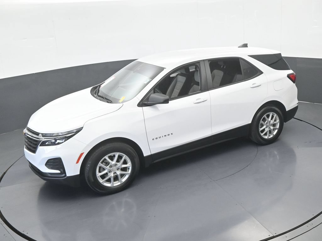 Used 2024 Chevrolet Equinox LS FWD image 41