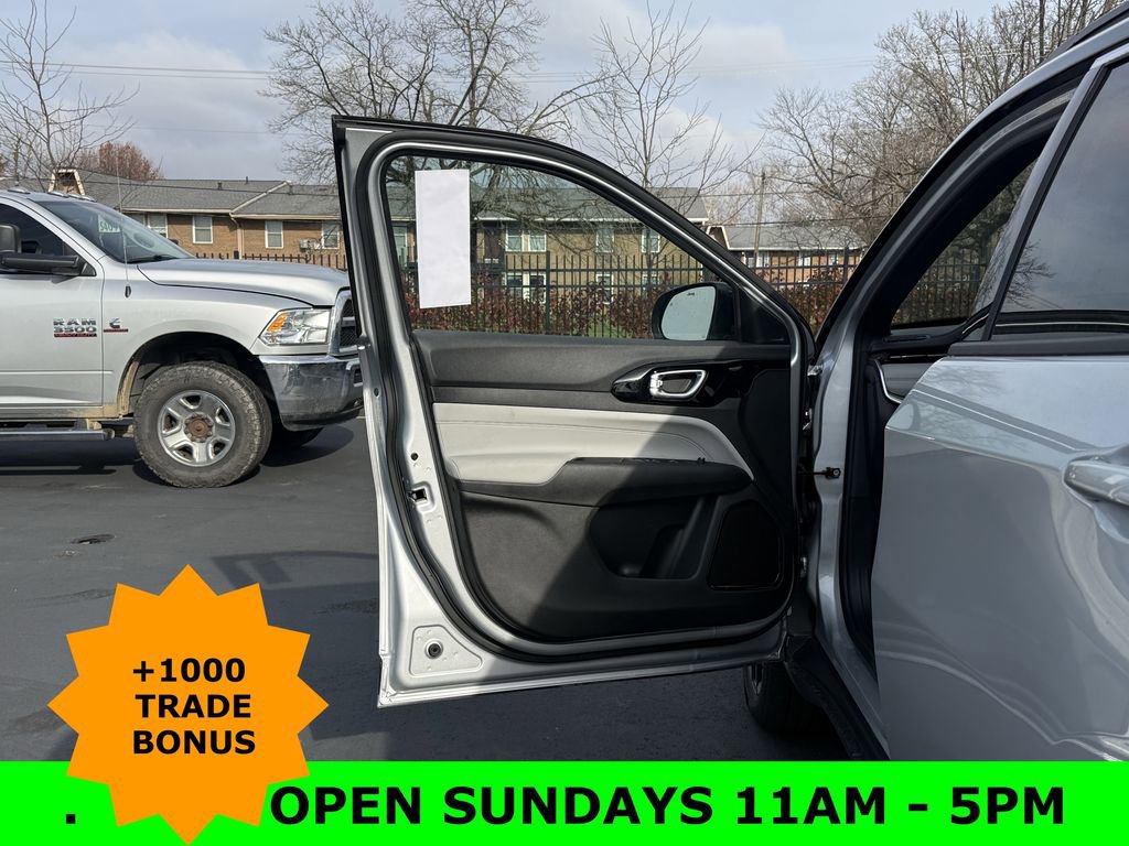 New 2026 Jeep Compass Limited image 10