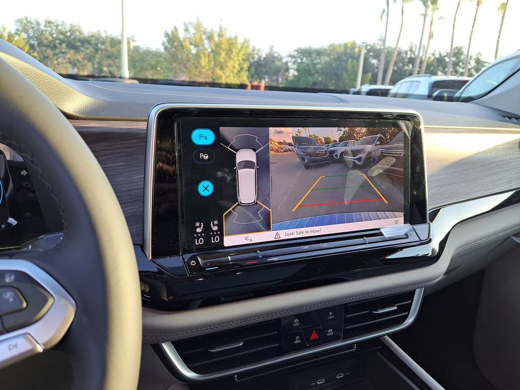 New 2026 Volkswagen Atlas SEL Premium R-Line image 11