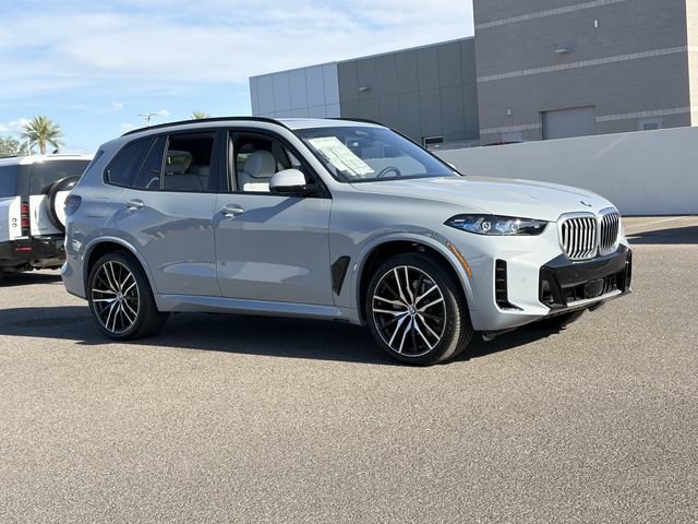 Used 2026 BMW X5 sDrive40i w/ M Sport Package RWD image 4
