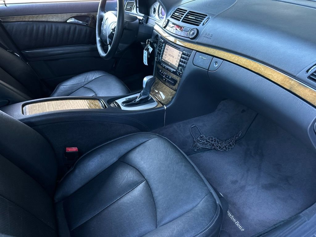 Used 2005 Mercedes-Benz E 500 Sedan image 15
