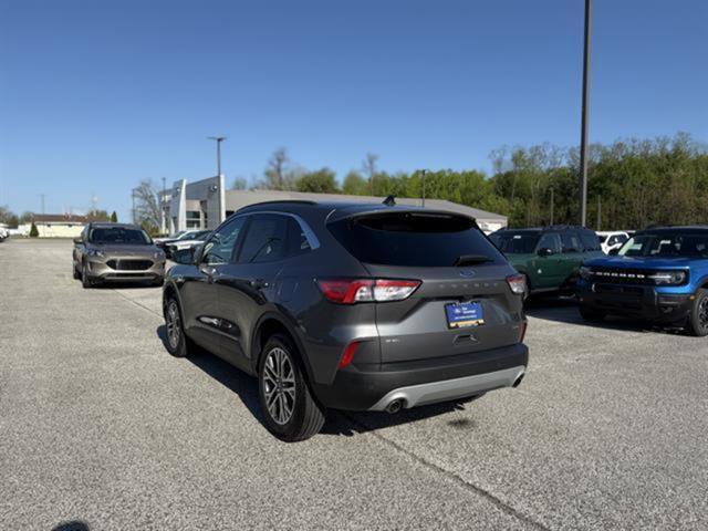 Certified 2022 Ford Escape SEL AWD/4WD image 3