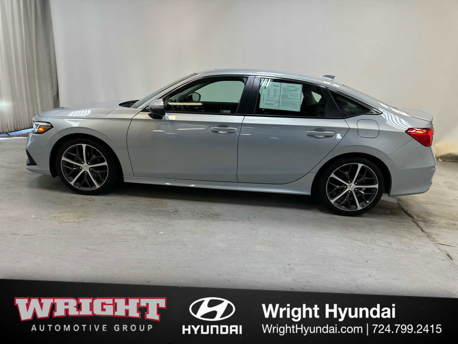 Used 2023 Honda Civic Touring image 7