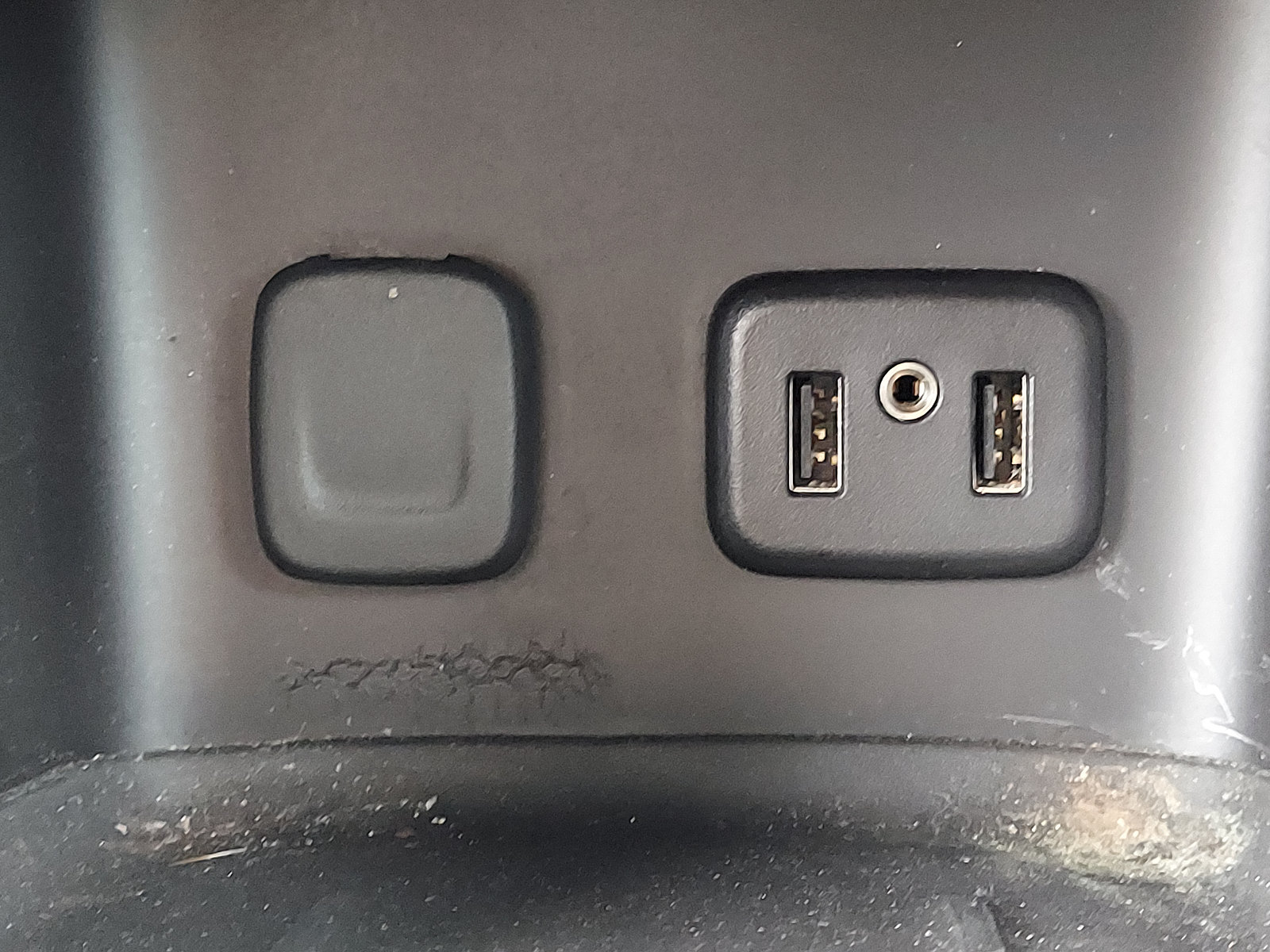 Used 2019 GMC Acadia SLT w/ LPO, Floor Liner Package FWD image 22