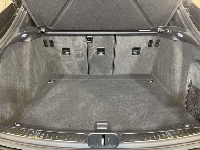 Certified 2026 Porsche Macan Turbo AWD/4WD image 20