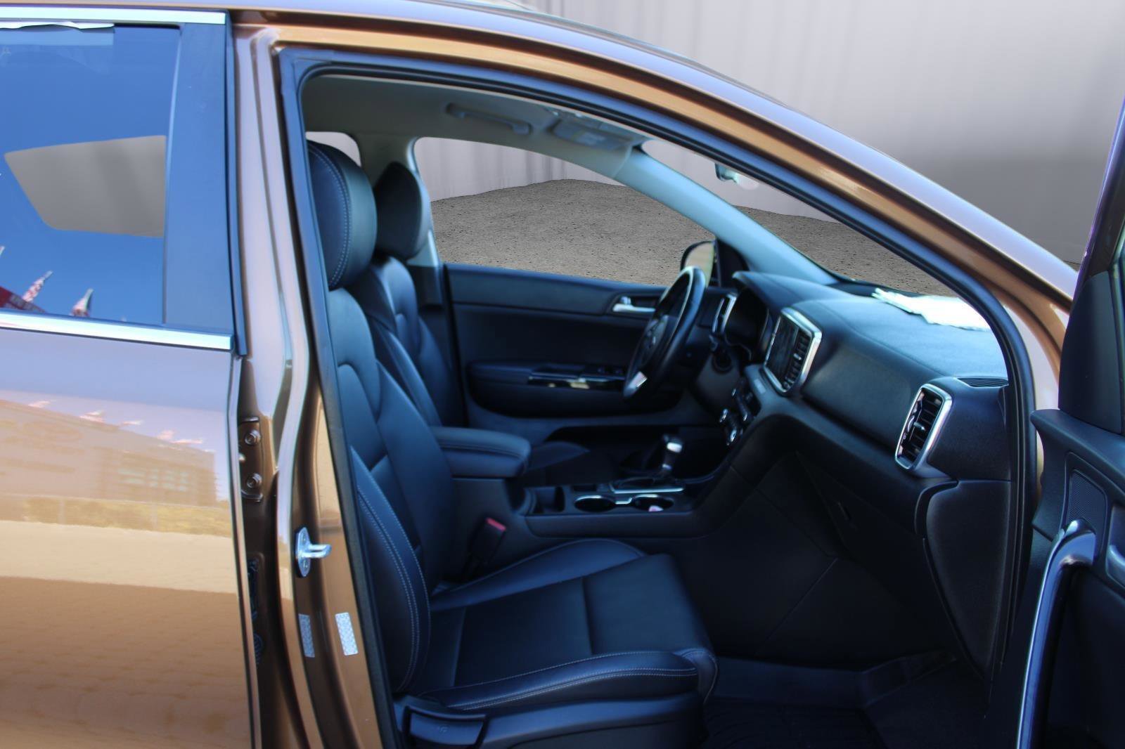 Used 2021 Kia Sportage EX image 36