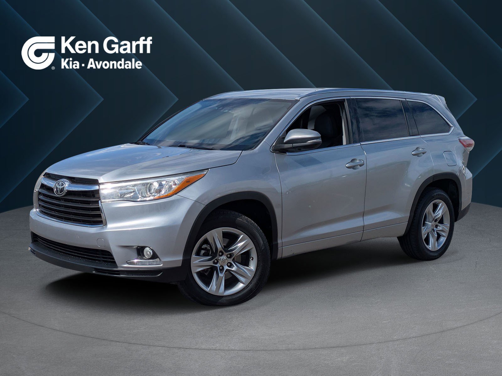 Used 2015 Toyota Highlander Limited w/ Driver Technology Package image 1