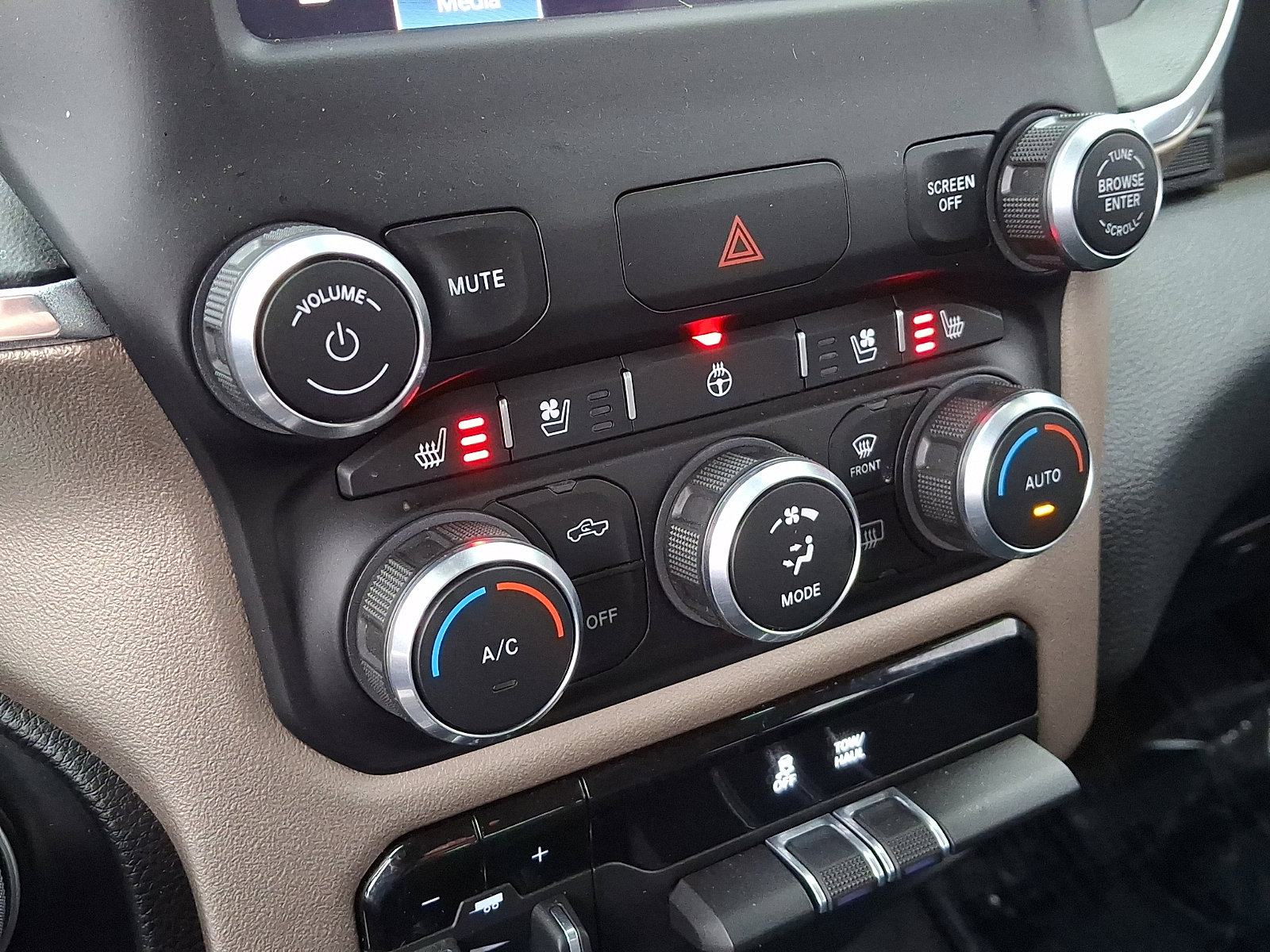 Used 2022 RAM 1500 Laramie image 15