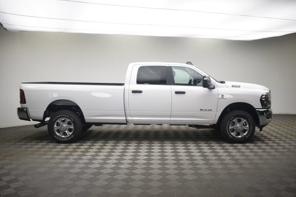 New 2026 RAM 2500 Big Horn AWD/4WD image 3