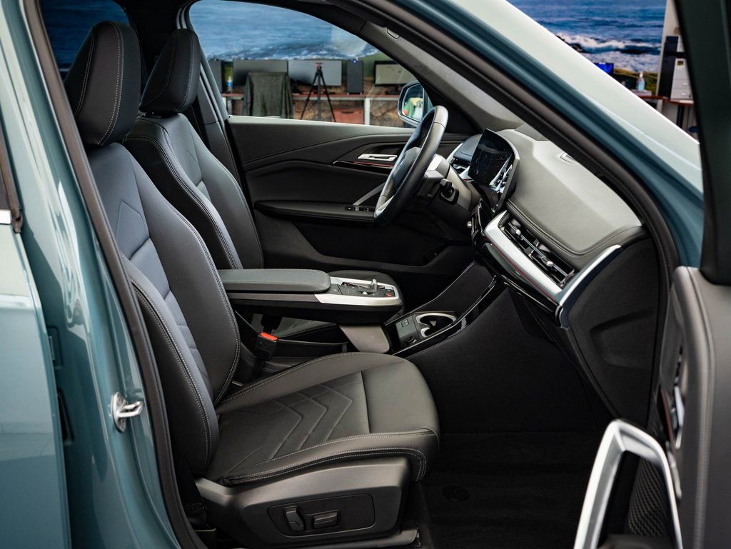 Certified 2025 BMW X1 xDrive28i image 21