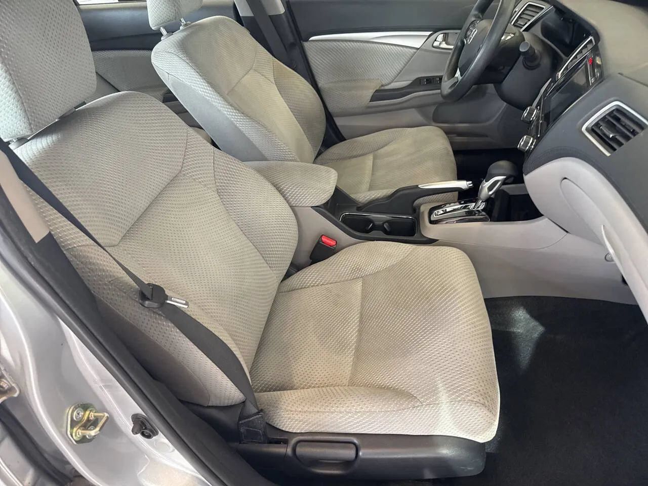 Used 2015 Honda Civic Hybrid Sedan image 40