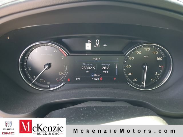 Used 2022 Cadillac XT4 Sport w/ Comfort Package FWD image 13