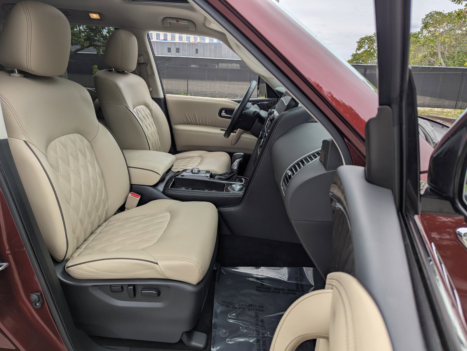 Used 2024 Nissan Armada Platinum w/ Cargo Package AWD/4WD image 22