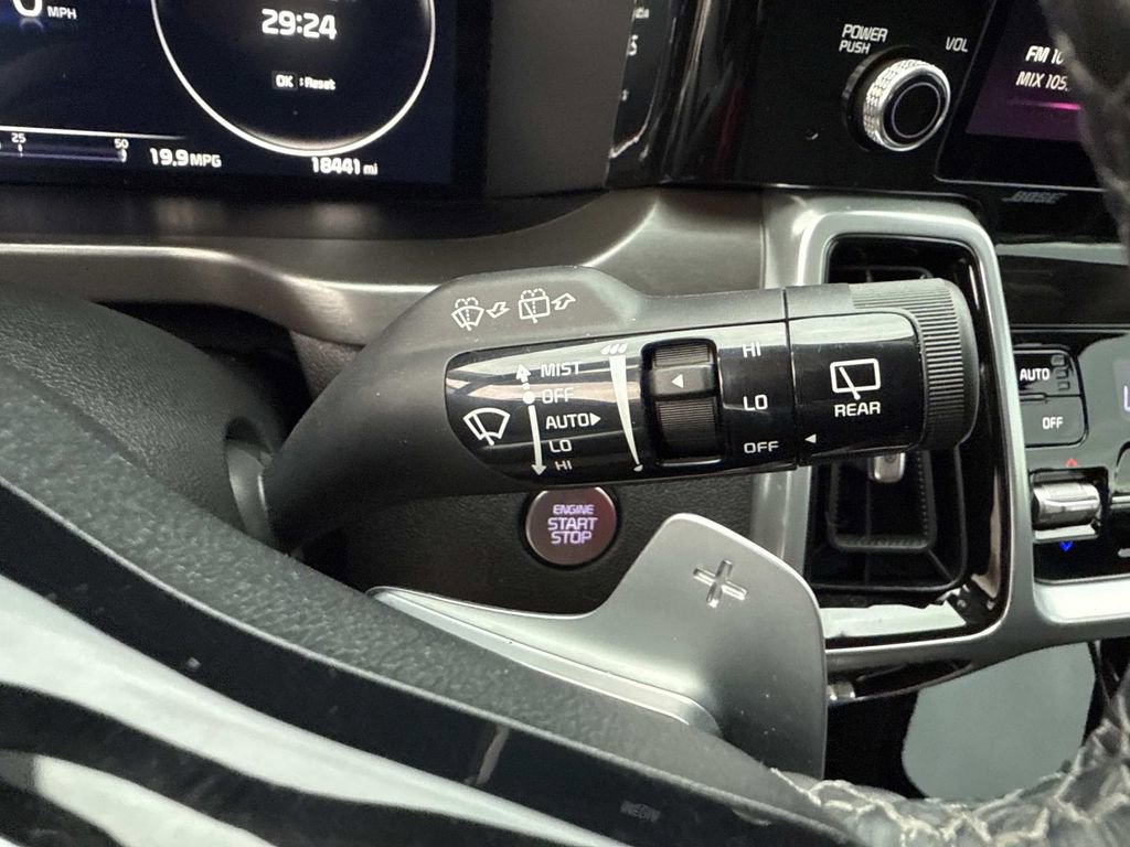 Used 2023 Kia Sorento SX image 37
