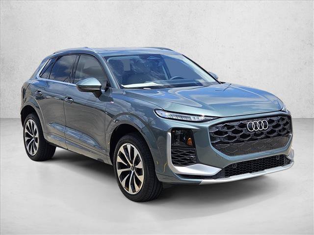 New 2026 Audi Q3 quattro 2.0T w/ 19" Wheel Package AWD/4WD image 3