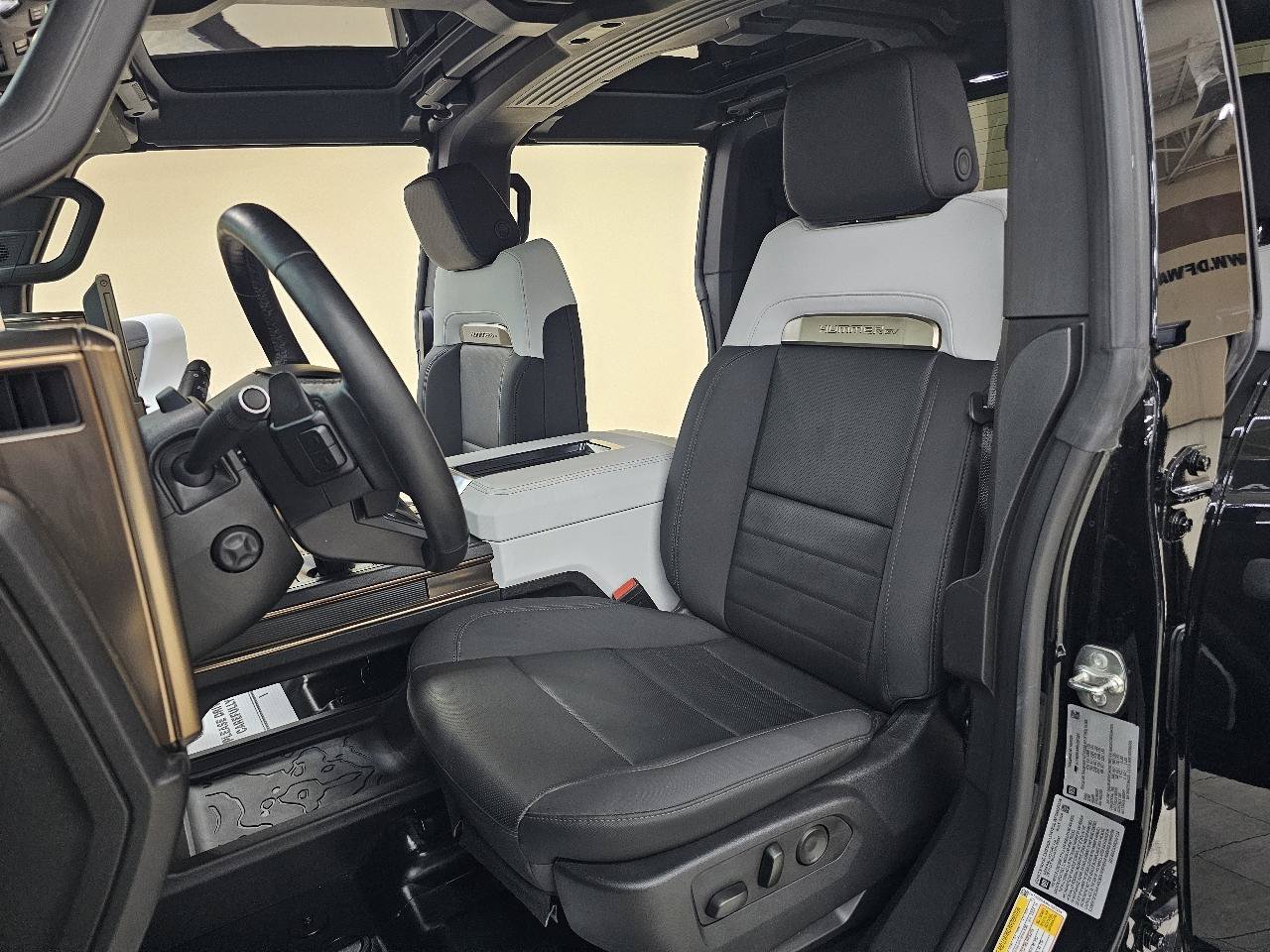 Used 2024 GMC Hummer EV 3X w/ Battery Pack, 24 Module Pack AWD/4WD image 16
