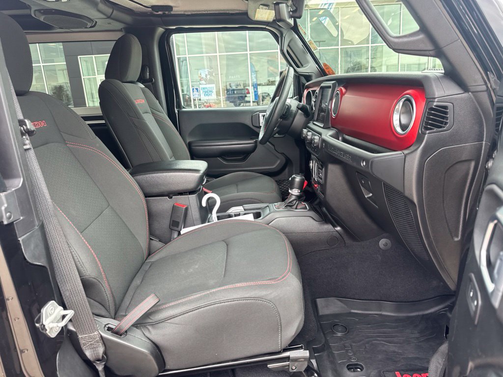 Used 2018 Jeep Wrangler Rubicon AWD/4WD image 25
