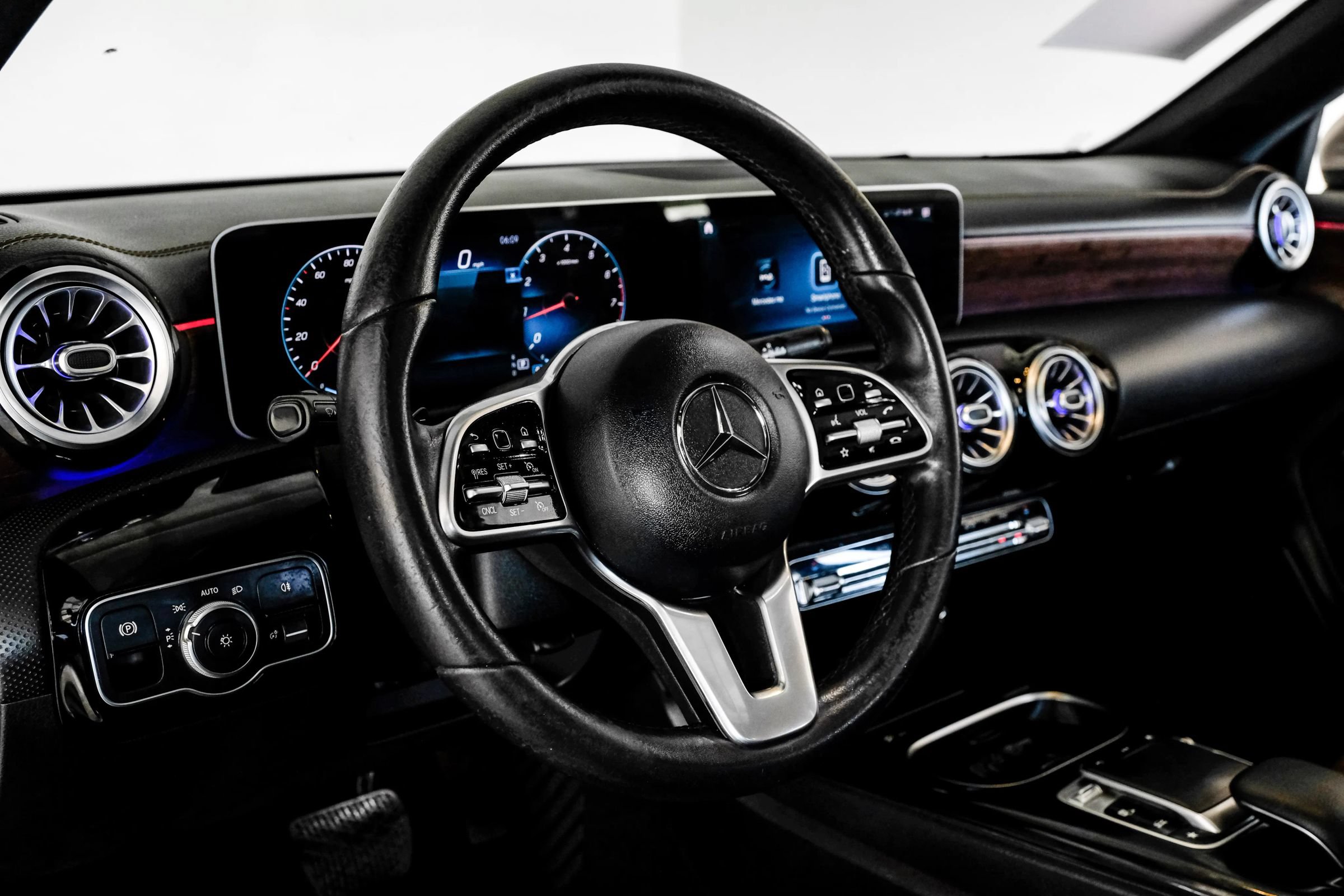 Used 2020 Mercedes-Benz CLA 250 image 15