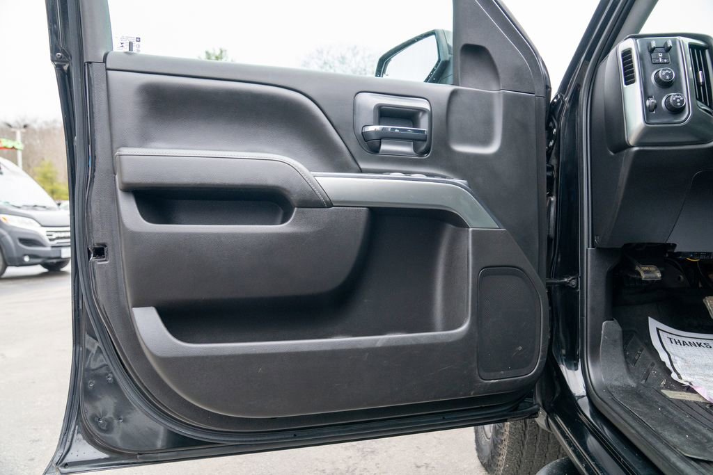 Used 2019 Chevrolet Silverado 1500 LT w/ All Star Edition image 19