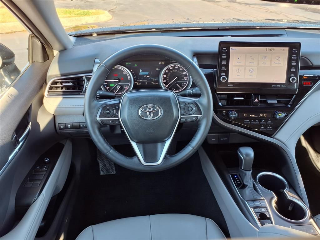 Used 2024 Toyota Camry XLE image 13