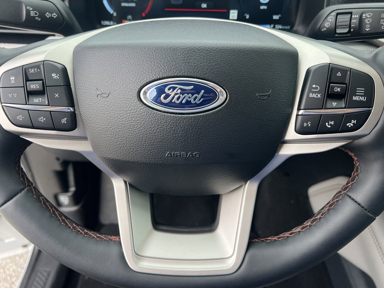New 2026 Ford Explorer Active w/ Active Comfort Package AWD/4WD image 9