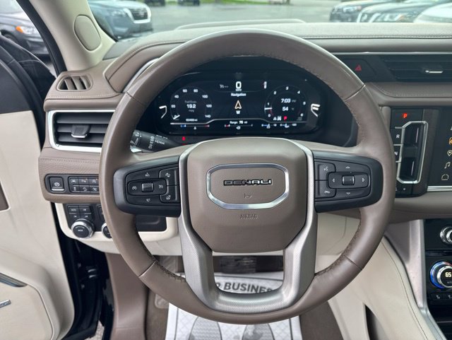 Used 2024 GMC Yukon Denali AWD/4WD image 9