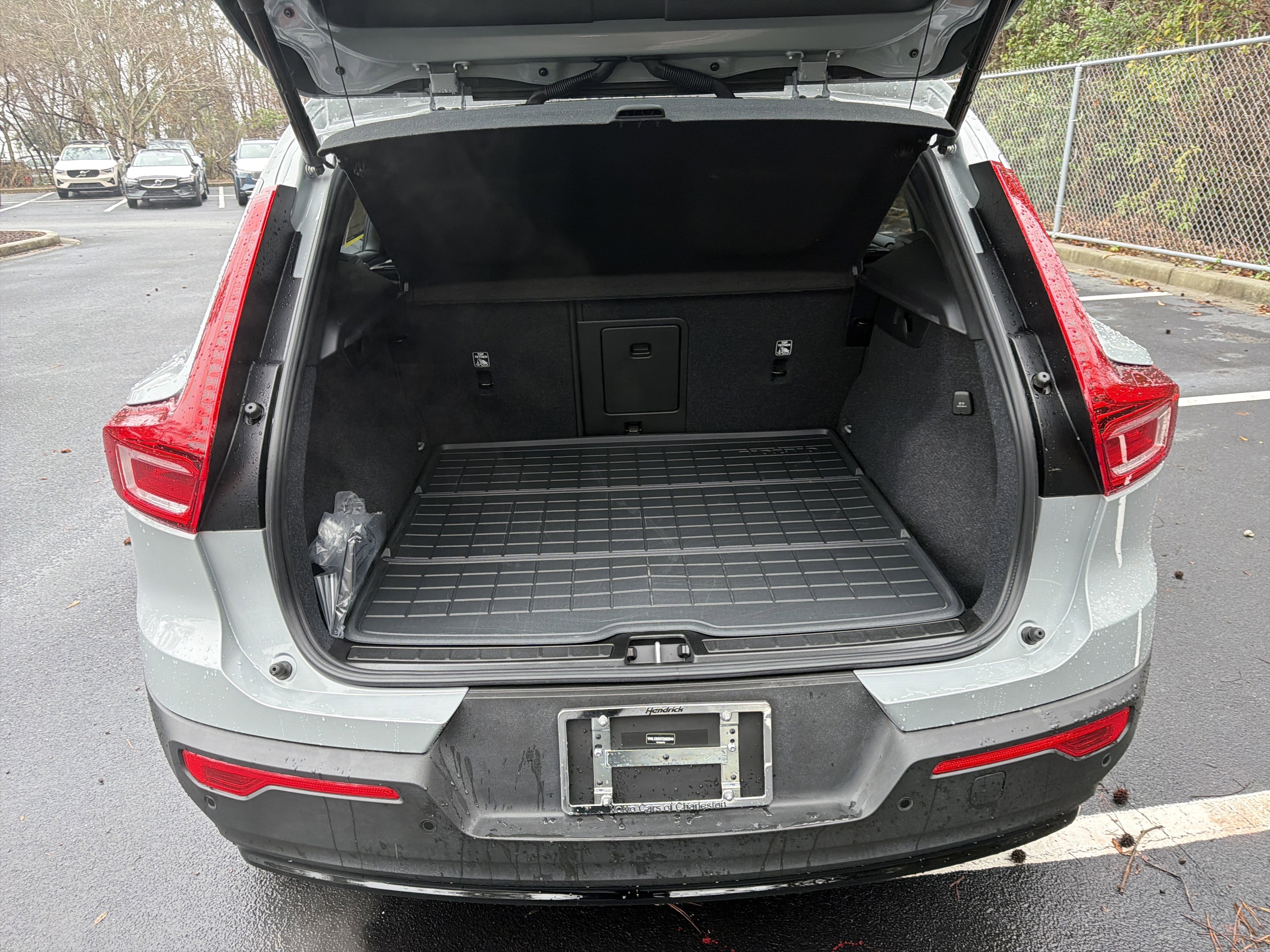 Used 2026 Volvo XC40 B5 Plus w/ Protection Package Premier image 34