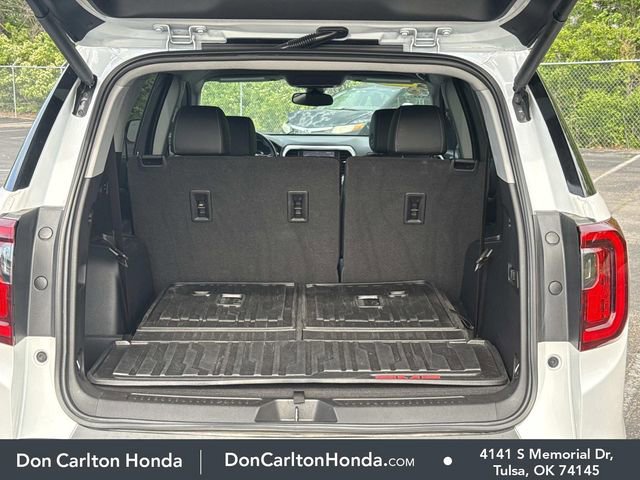 Used 2021 GMC Acadia SLT w/ Elevation Edition FWD image 6