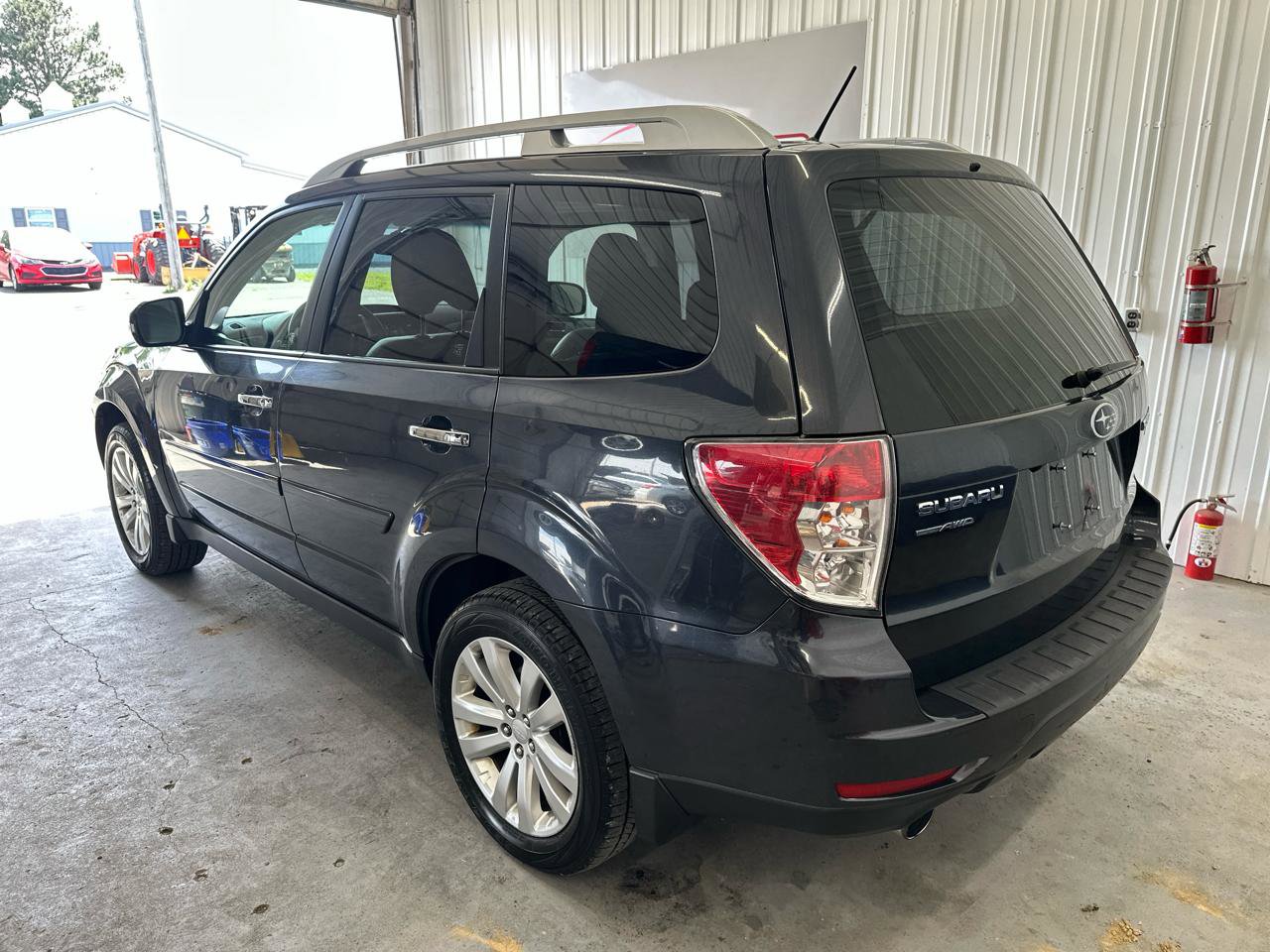 Used 2013 Subaru Forester 2.5X Touring AWD/4WD image 3