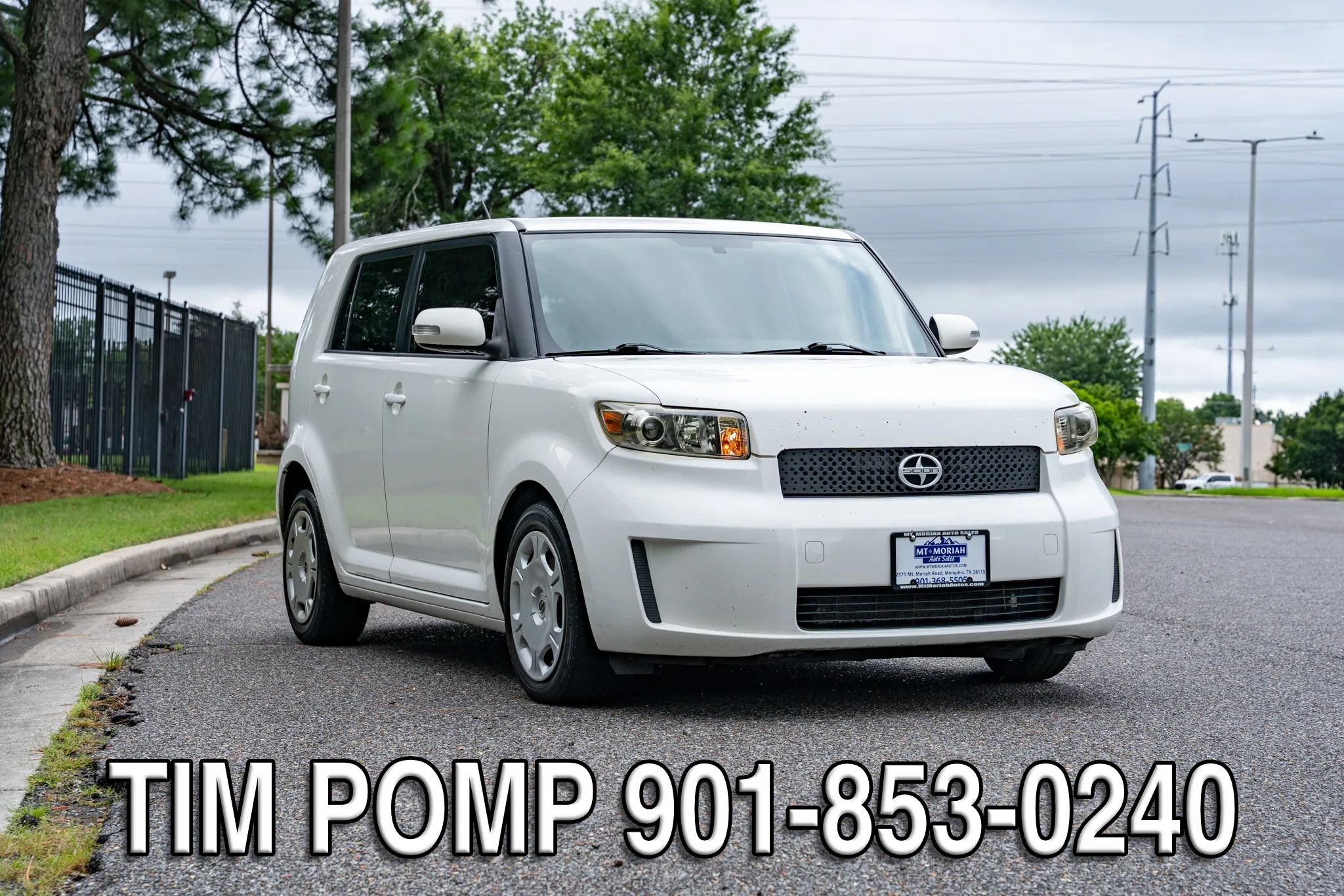 Used 2010 Scion xB FWD image 3