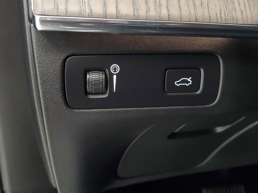 Used 2021 Volvo XC90 T6 Inscription w/ Advanced Package image 14
