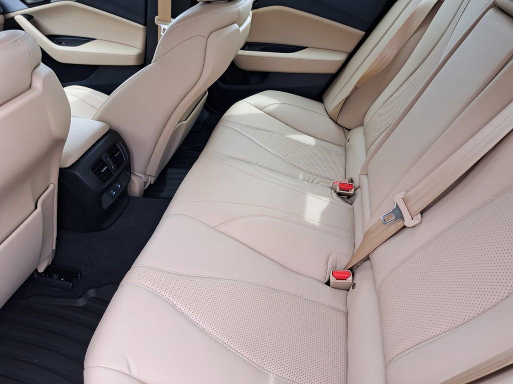 Used 2025 Acura TLX w/ Technology Package image 21